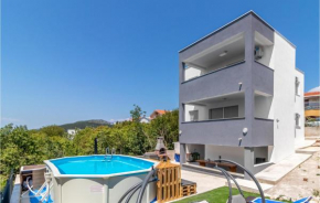 Stunning home in Crikvenica with WiFi and 4 Bedrooms